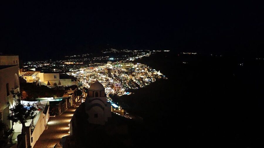 Santorini: Night Hike, Wine Tasting, and Greek Dinner - Who should book this evening?