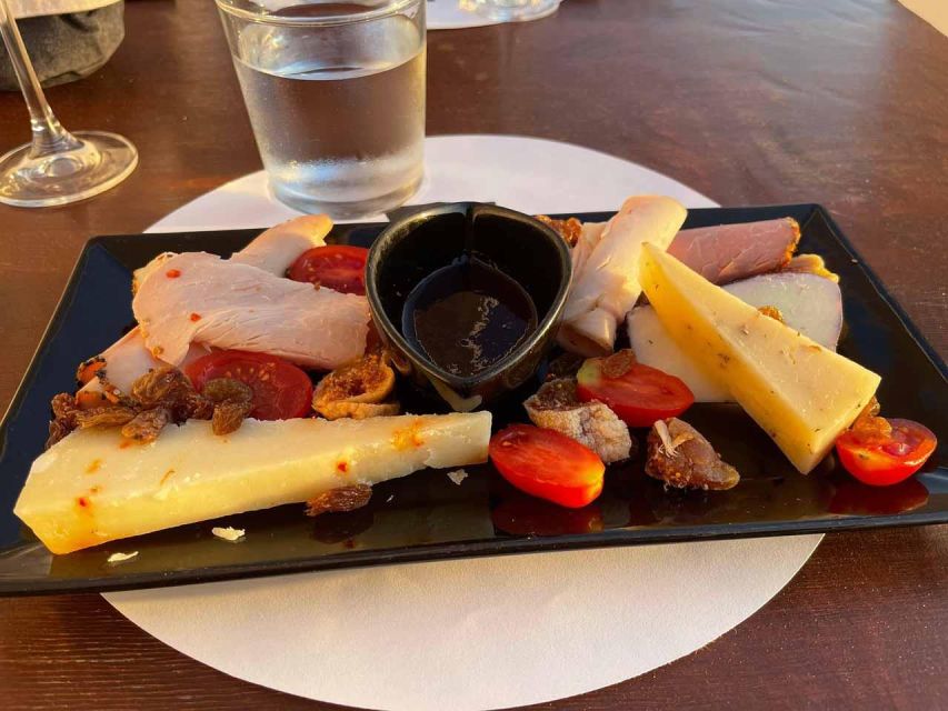 Santorini: Small-Group Sunset Wine Tour with Santo Winery - Food, pacing, and the social side