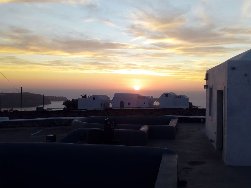 Santorini: Wine Tasting Tour & Sunset Viewing - Who should book this wine tour