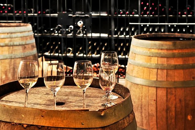 Seattle Wine & Snoqualmie Falls Highlights Tour - Into the Snoqualmie River Valley