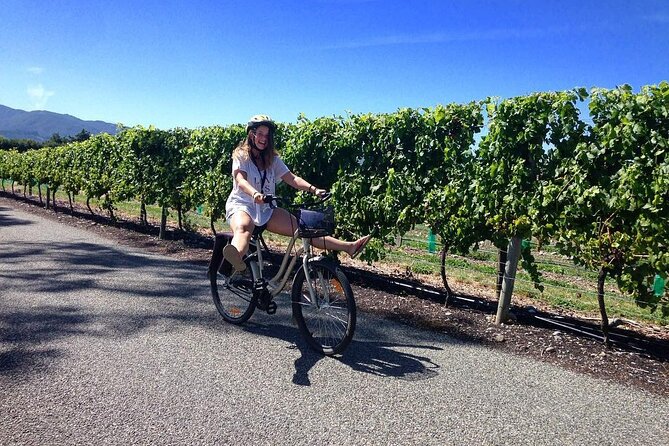 Self-Guided Wine Tours by Bike with Lorelle & Greg - The safety net is better than usual for self-guided hire