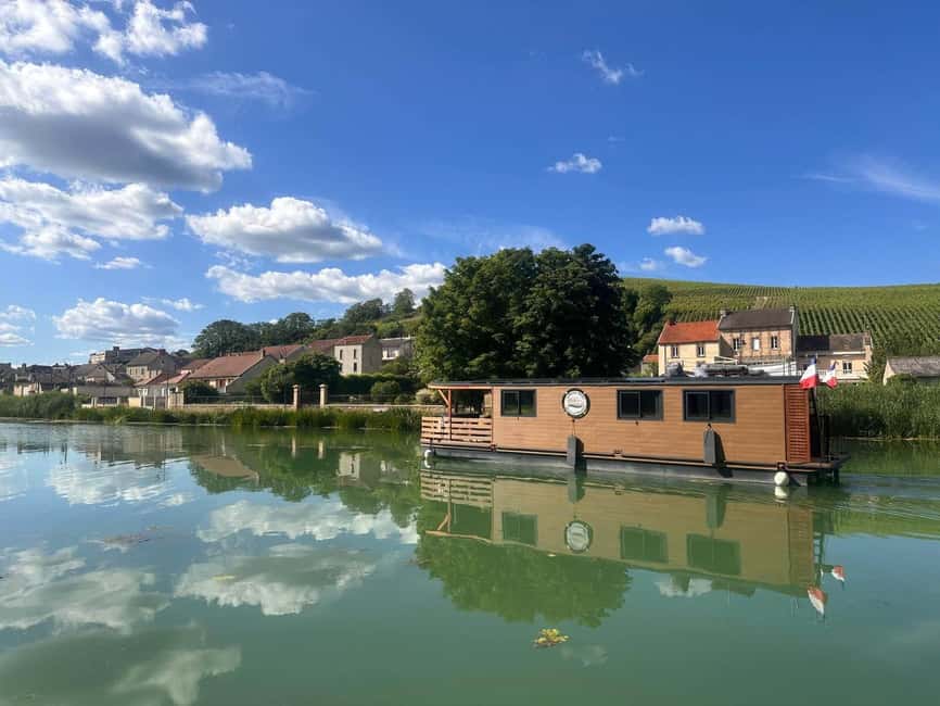 Semi Private Solar Boat Cruise in Champagne - What you see from the canal