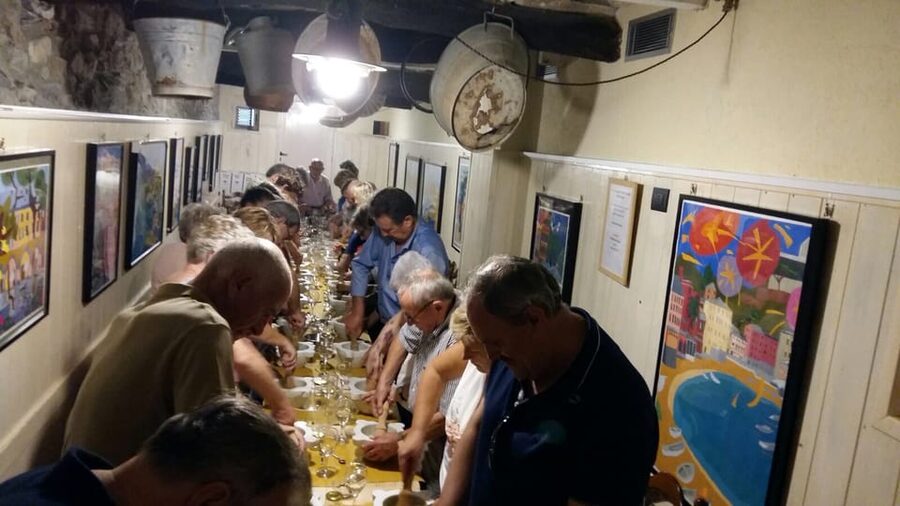 Sestri Levante: Pesto & Cooking Classes, Wine Tasting - Choosing Between Pesto, Pasta, Focaccia, and Fish