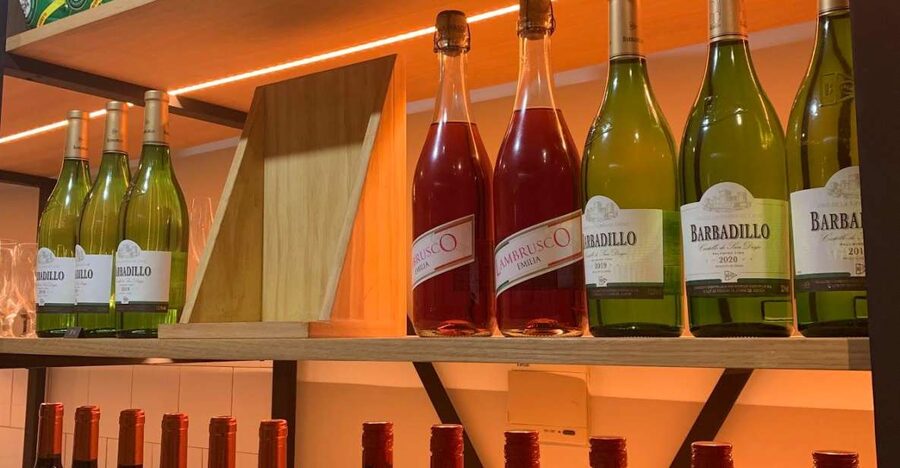 Seville: Sherry Wine Tasting with Light Snacks - Key points at a glance