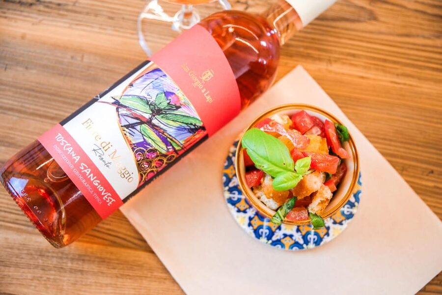 Siena: winery tour, wine tasting and lunch - A four-course lunch under the white mulberry tree