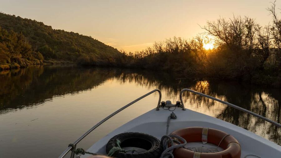 Silves History - Nature Boat Tour - free drink and Port wine - Why the Arade River makes this trip different