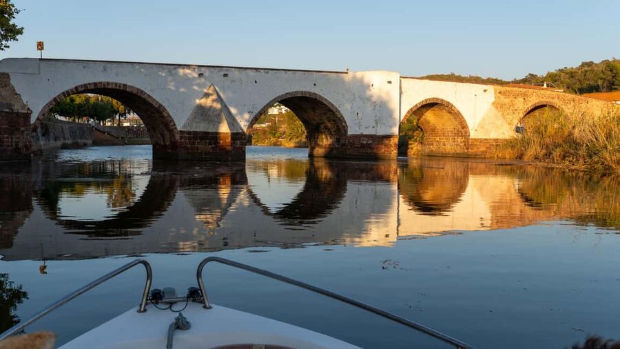 Silves History - Nature Boat Tour - free drink and Port wine - Leaving Ferragudo and settling into the boat ride