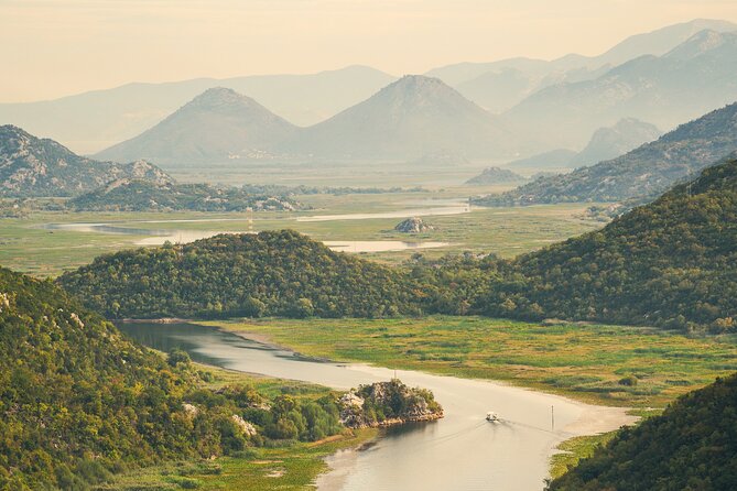 Skadar Lake & Crnojevića River: Swimming, Snacks & Wine - The return across the lake