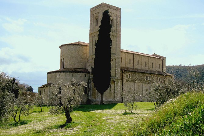 Small-Group Brunello di Montalcino Wine-Tasting Trip from Siena - The first winery introduces Brunello at the source