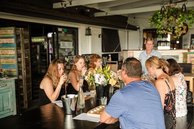 Snapshot Half Day Hunter Valley Wine Tour - Guides can make or break the day