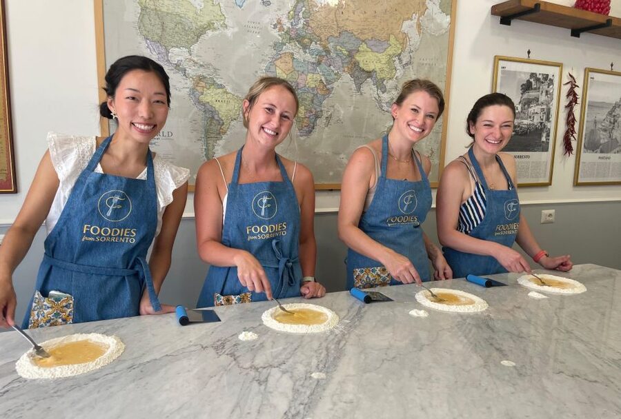 Sorrento: Pasta Masterclass with a Meal and Wine - Making pasta from eggs and flour in Meta