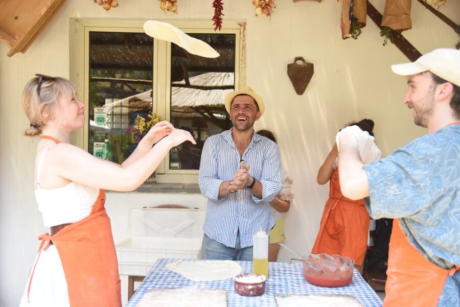 Sorrento: Pizza Lesson, Wine, and Limoncello at a Local Farm - A gentle start with views, drinks, and breathing room