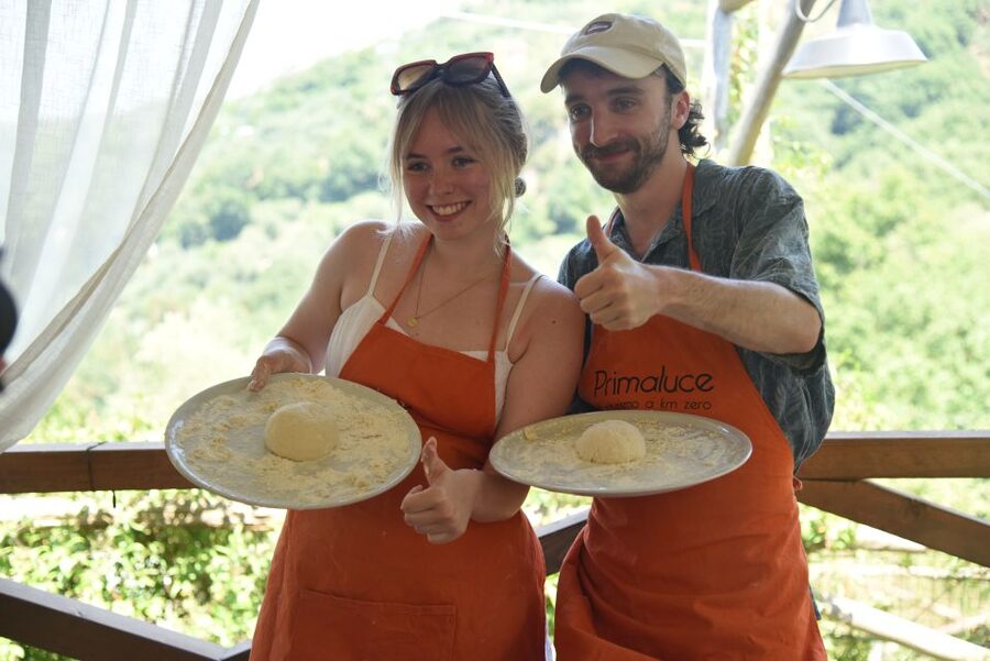 Sorrento: Pizza Lesson, Wine, and Limoncello at a Local Farm - The pizza lesson, from flour to finished pie