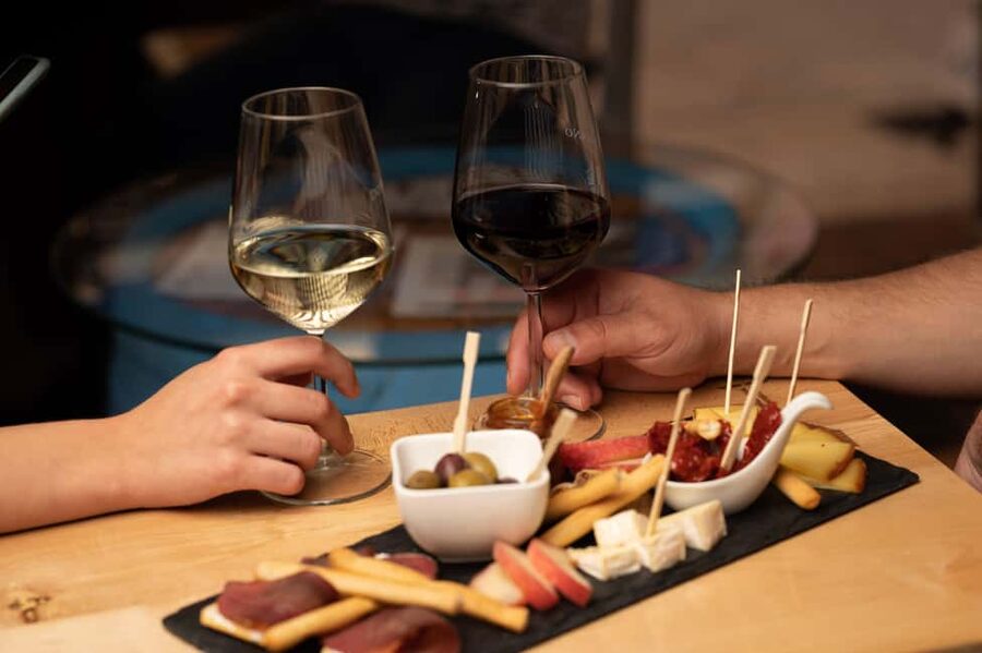 Split/Trogir: Mostar and Medjugorje Tour with Wine Tasting - Who will enjoy this day trip