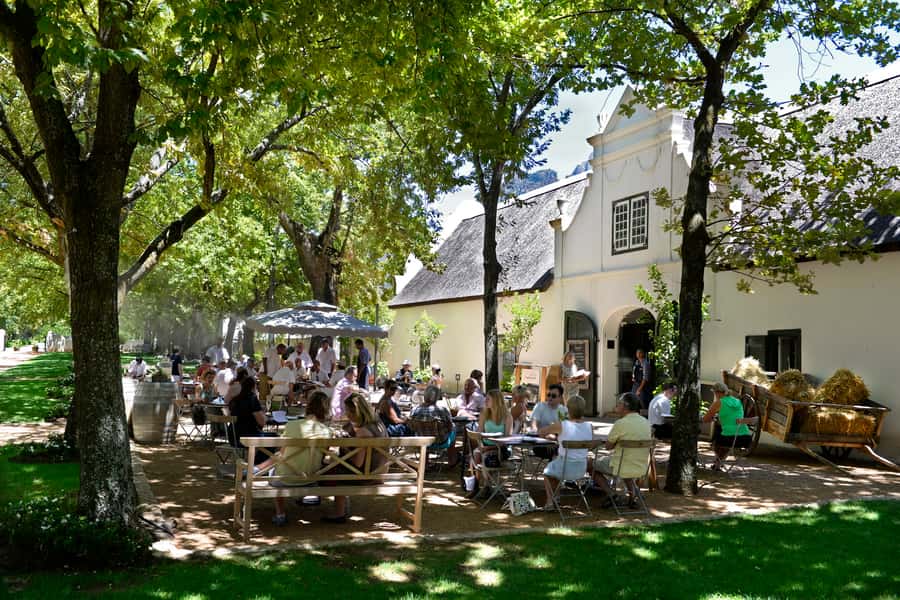 Stellenbosch: Eastern Route Hop-On Hop-Off Wine Tour - Zorgvliet and Boschendal offer food as well as wine