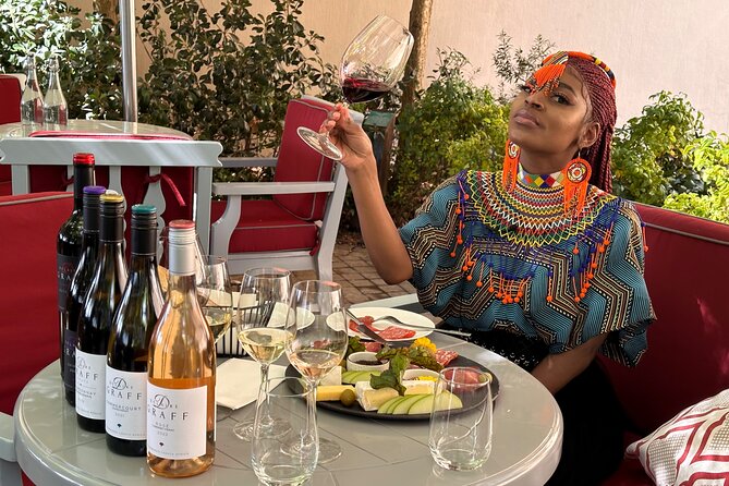 Stellenbosch & Franschhoek 20 Wine Tasting + Lunch Shared Tour - Starting early from Cape Town