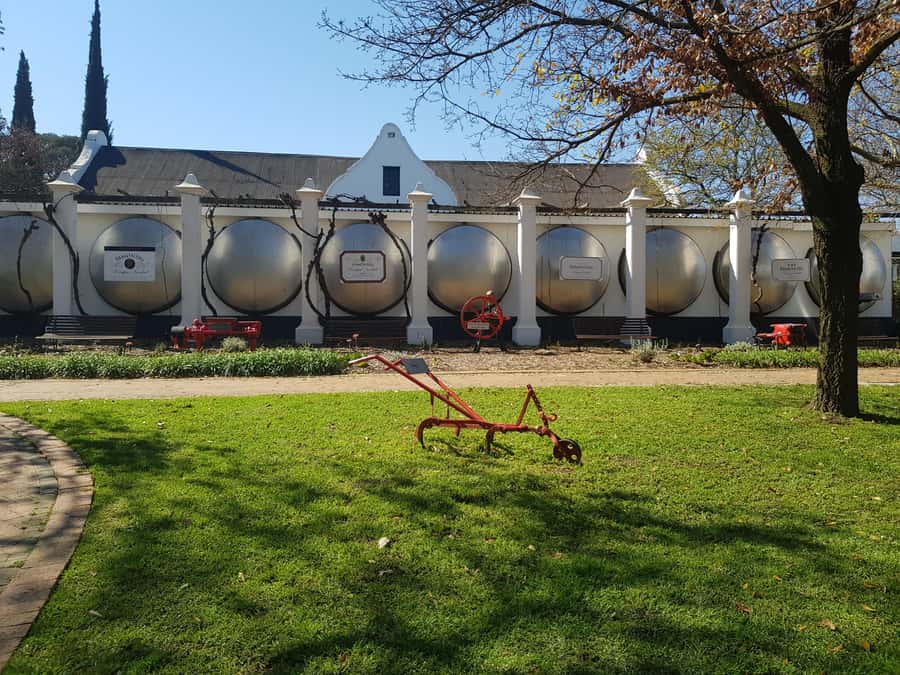 Stellenbosch: Hop-On Hop-Off Northern Route Wine Tour - How much the $29 ticket really covers