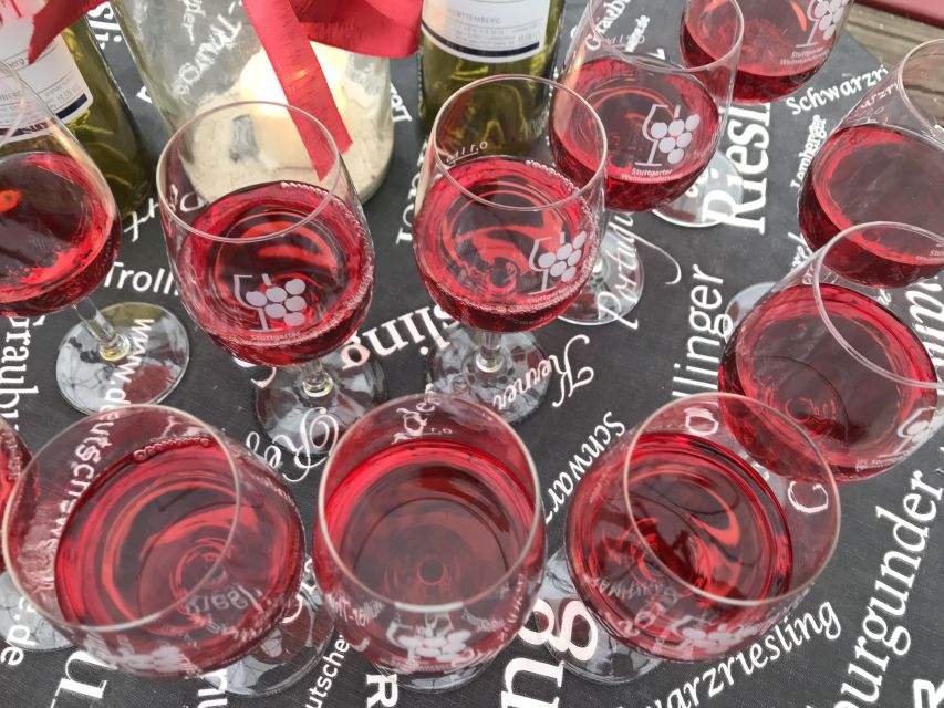 Stuttgart: Guided Wine Walk & Wine Tasting - German guidance and the English question