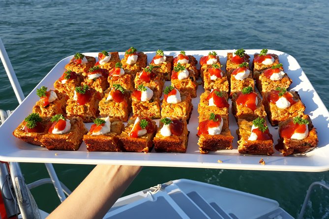 Sunset 3-Hour Cruise from Darwin with Dinner and Sparkling Wine - At a glance