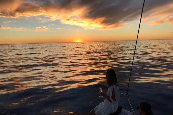 Sunset Champagne Cruise from Cape Town - Leaving from the V&A Waterfront
