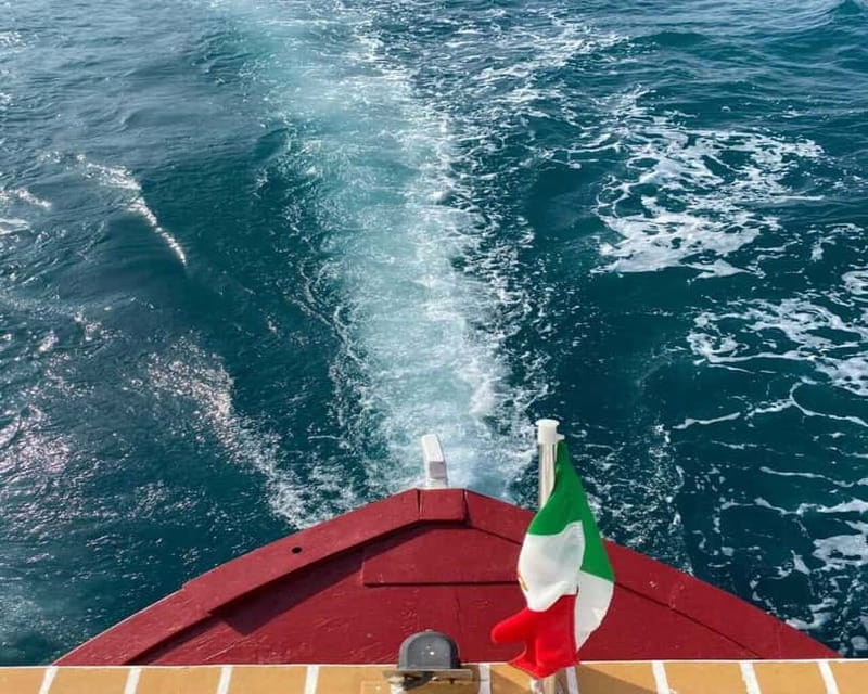 Syracuse: Boat Trip with Lunch, Wine, and Swimming Stops - Should you book the Syracuse boat trip?