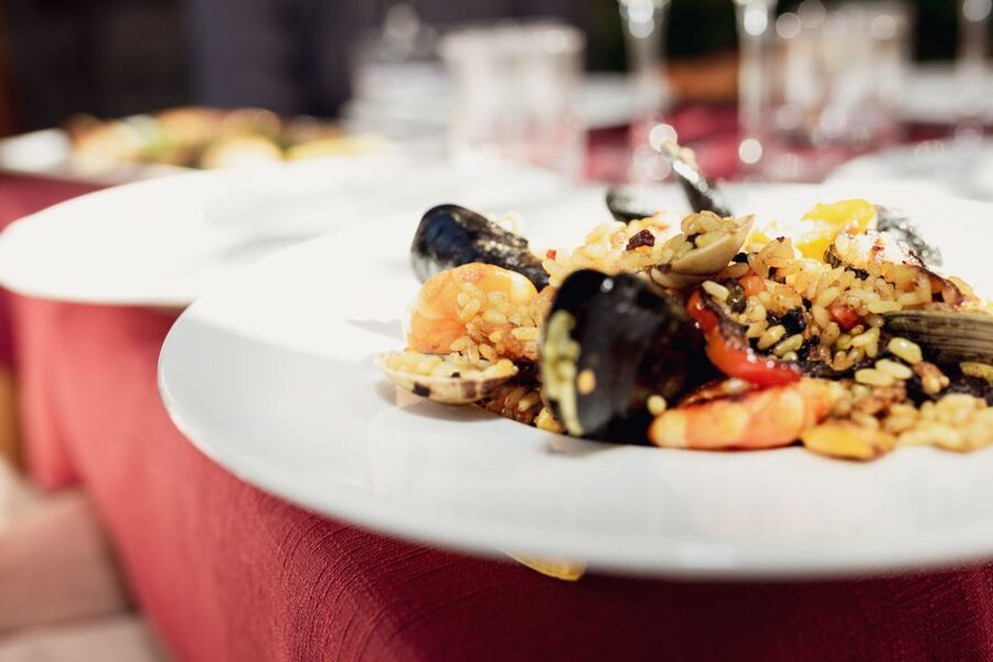 Taormina: Shared or Private Food & Wine Walking Tour - Who should book this food walk?