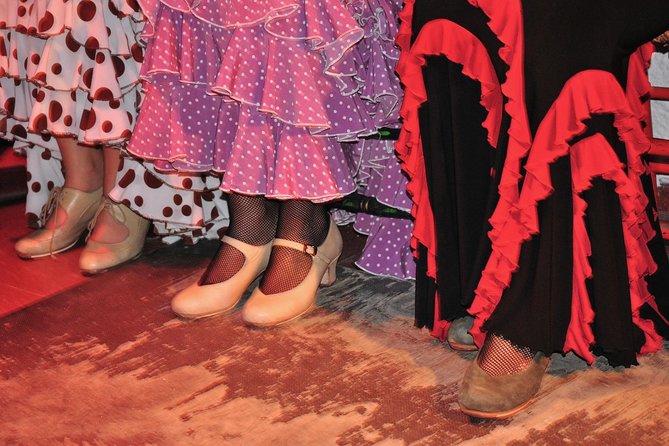 Tapas, Wine and Flamenco Private Tour in Barcelona - Flamenco at Palau Dalmases