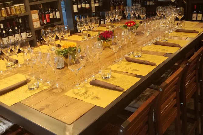 Taste of Lake Como: 4 Wines Paired with Local Cheese Charcuterie - Getting there and planning your visit
