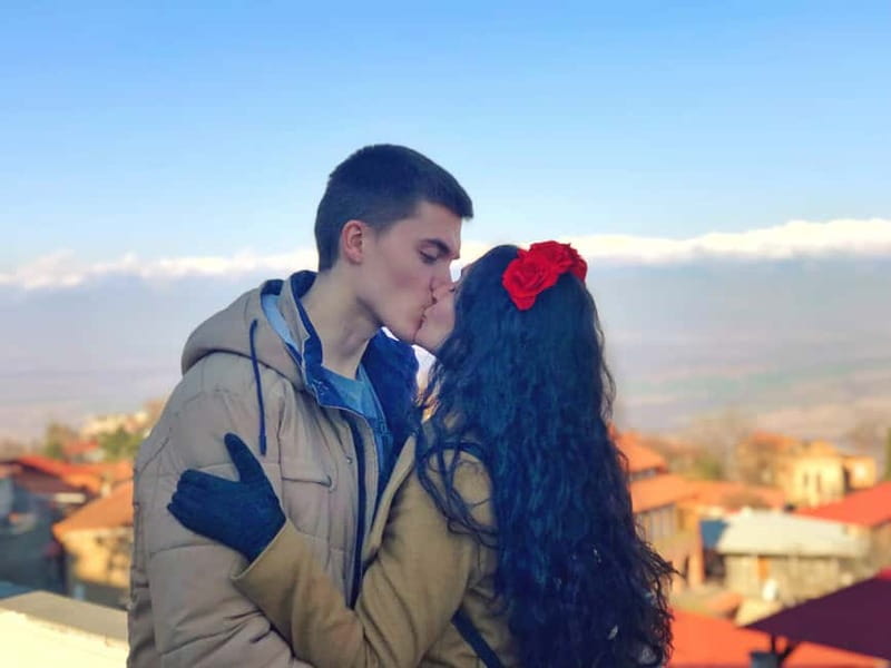 Tbilisi: Full-Day Kakheti & Sighnaghi Tour with Wine Tasting - Bodbe Monastery connects faith and Georgian identity