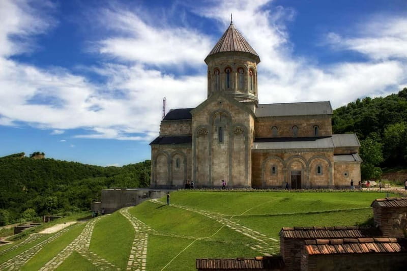 Tbilisi: Kakheti Region,Signaghi Tour with 9 Wine Tastings - Manavi and Badiauri: small stops with local flavor