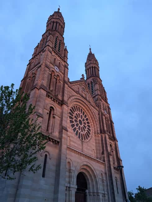 The Best of Bordeaux Walking Tour + 1 Glass of Wine - Meeting the guide at Cathédrale Saint-André