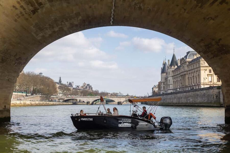 Top Private Cruises in Paris with Champagne + more surprises - What the €399 to €520-plus price really buys