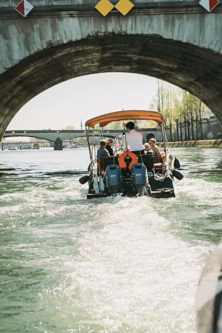 Top Private Cruises in Paris with Champagne + more surprises - Alexander III Bridge and the Musée d’Orsay
