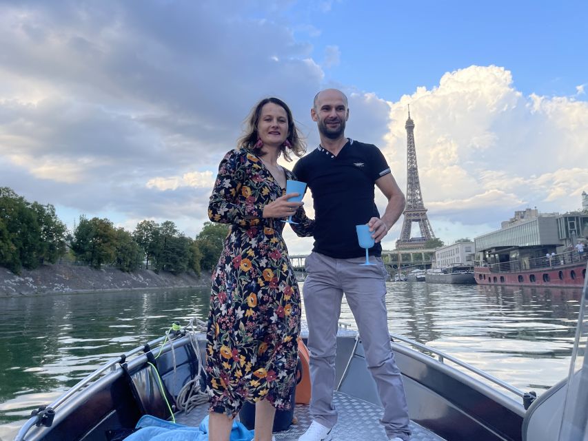Top Private Cruises in Paris with Champagne + more surprises - The First Arrondissement, Concorde, and the return