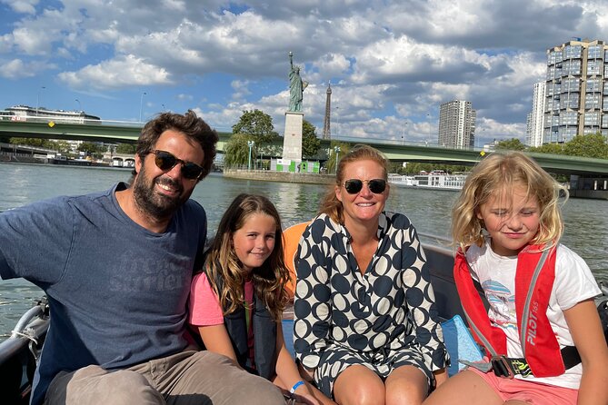 Top Private Cruises in Paris with French Champagne and surprises - Pont Neuf and Alexandre III Bridge