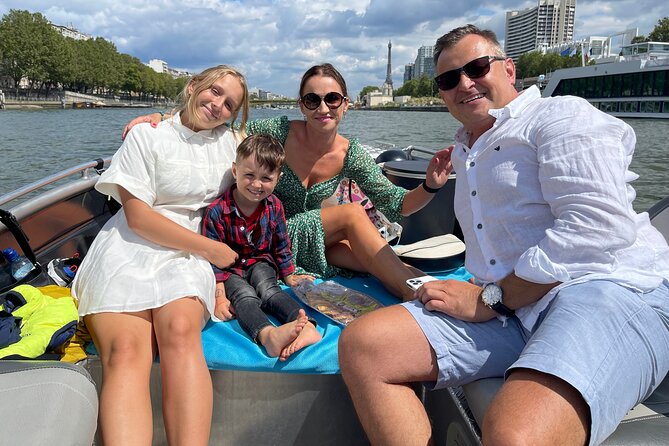 Top Private Cruises in Paris with French Champagne and surprises - The Louvre, Notre-Dame, and the old heart of Paris