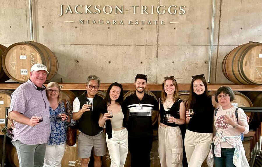 Toronto: Niagara-on-the-Lake, Wine Tasting & Chocolate Tour - A wine-country day instead of a waterfall day
