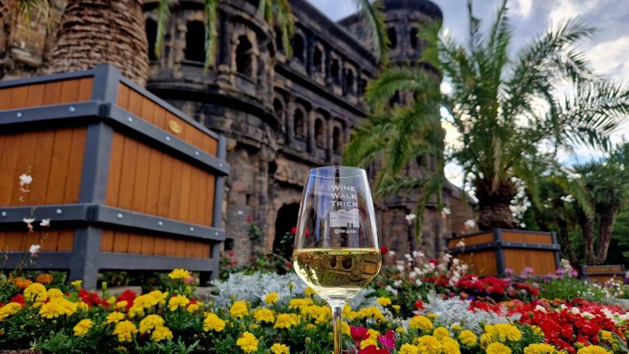 Trier: Guided City Walk with Wine Tasting - Key points at a glance