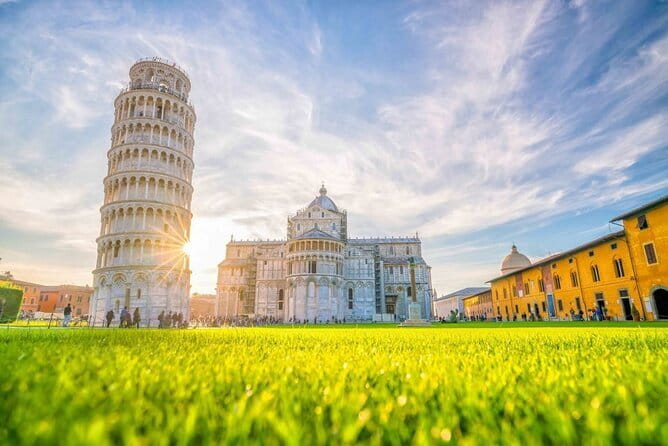 Tuscany Day Trip from Florence: Siena, San Gimignano, Pisa and Lunch at a Winery - Who should book this Tuscany day trip?