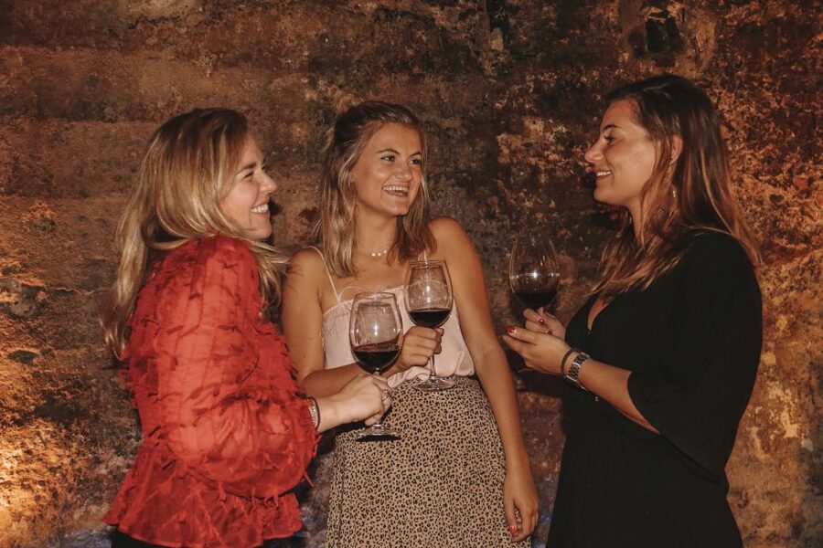 Valencia: Old Town Tour, Wine & Tapas in an 11th c. Monument - Should you book it?