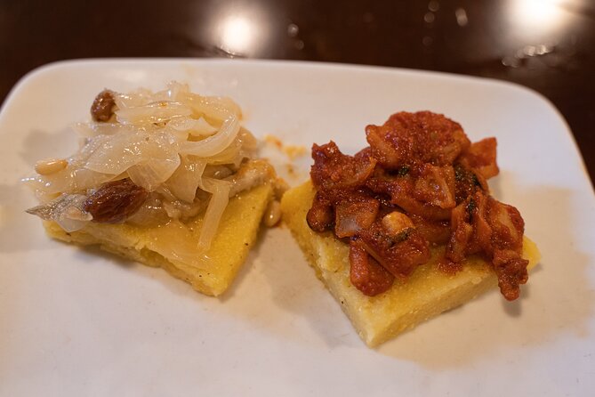 Venice Like a Local: Food, Wine & Spritz Tour with Traghetto Ride - How the guiding can shape your evening