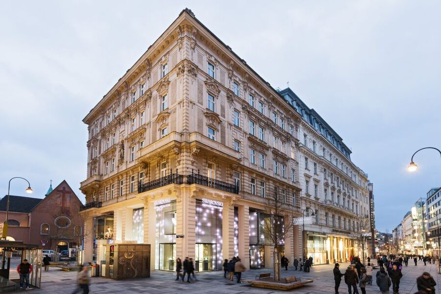 Vienna: Swarovski House Tour with Champagne & Gift - Starting at Kärntner Straße 24