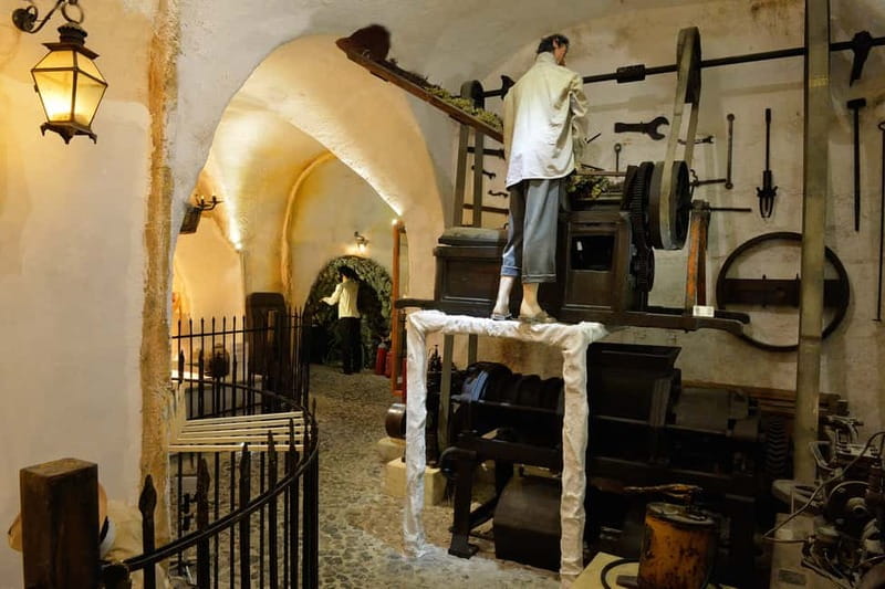 Vothonas: Wine Museum Ticket with Tastings and Audio Guide - Using the audio guide in 22 languages