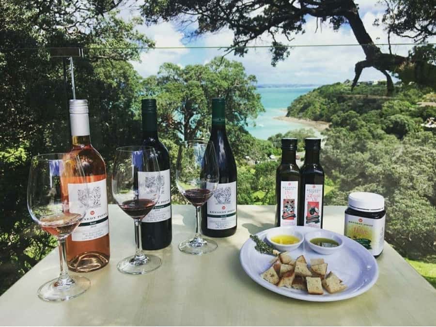 Waiheke Island Gourmet Food and Wine Tour with Lunch - At a glance: the details that matter