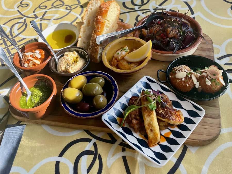 Waiheke Island Gourmet Food and Wine Tour with Lunch - Who should book, and who should skip it