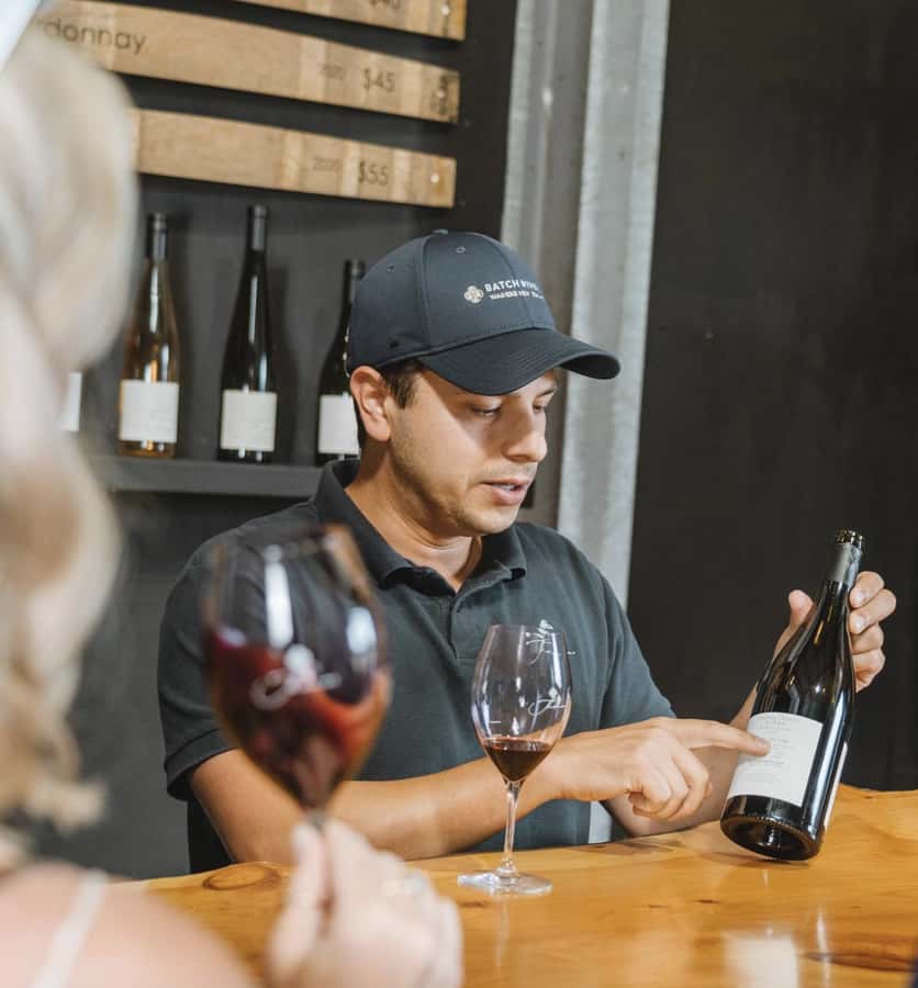 Waiheke Island: Scenic Island Wine Tour & Local Wine Tasting - Batch Winery, lunch, and the best views