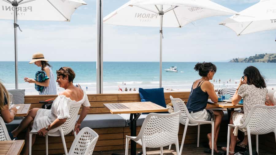 Waiheke Island: Wine Tour & Lunch at Award Winning Venue - The second and third tastings in Onetangi Valley