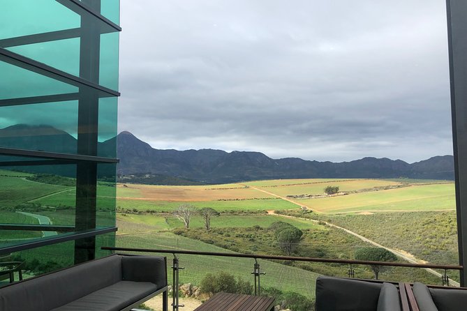 Wine tasting - Boutique farms - Scenic stops and photographs