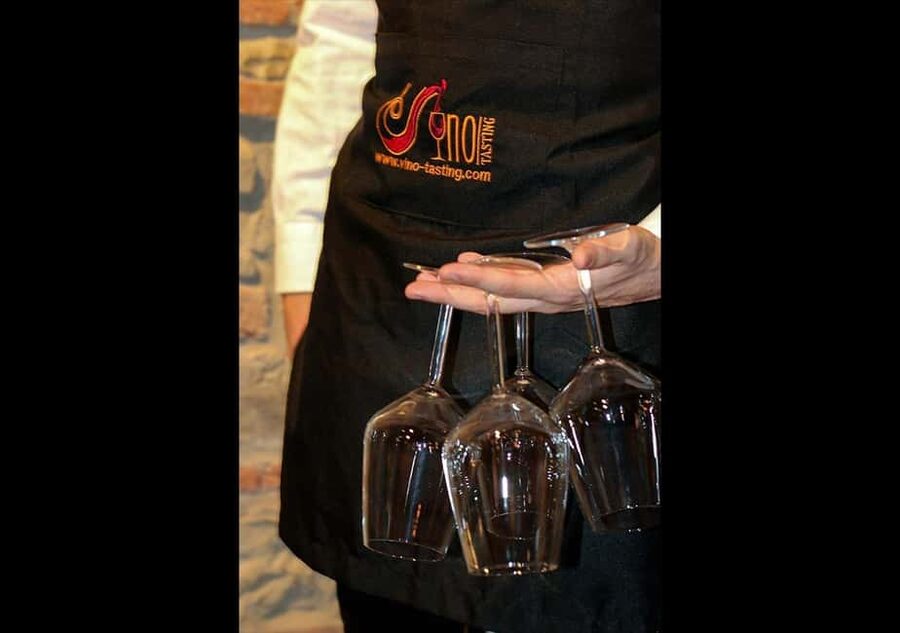 Wine Tasting Experience with Seven Types of Tuscan Wine - Chianti Classico: the familiar Tuscan reference point