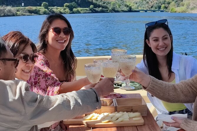 Wine Venture and Boat Trip in Douro Valley from Porto - Peso da Régua: wine, lunch, and a long table